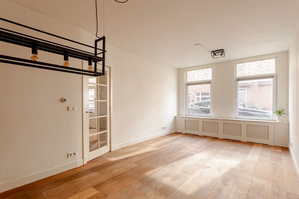 Medium property photo - Hoenderloostraat 94, 2573 RP Den Haag